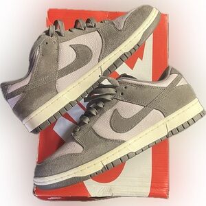 Nike Dunk Low SE Platinum Violet Cave Stone